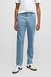 BOSS Satin Chino Hellblau Model / Voorkant