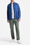 King Essentials The Tommy Denim Shirt Chambray Blue Model / Voorkant