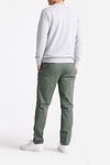 King Essentials The George Sweater Grau Model / Achterkant