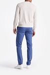 King Essentials The John Pullover Merino Ecru Model / Achterkant