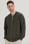 KnowledgeCotton Apparel Field Cardigan Dark Green Model / Voorkant