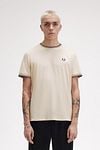 Fred Perry T-Shirt M1588 Greige W50 Model / Voorkant