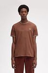 Fred Perry Twin Tipped T-shirt Brique Model / Voorkant