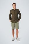 No Excess Shirt Linen Army Green Model / Voorkant