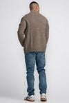 Petrol Cardigan Sitka Taupe Model / Achterkant