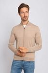 Suitable Cardigan Merino Sand Model / Voorkant