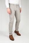 Suitable Chino Locke Grijs Model / Voorkant