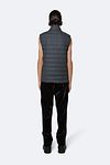 Rains Veste Sans Manches Trekker Gris Model / Achterkant