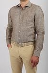 Suitable Shirt Linen Taupe Model / Voorkant