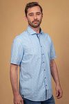Suitable KA Hemd Craig Blau Model / Voorkant mit Emiel