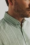 State Of Art Shirt Stripe Green Model / Detail