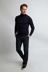 Steppin' Out Pull Col V Cotton Cashmere Marine Model / Voorkant