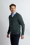 Steppin' Out Pullover Cotton Cashmere V-Neck Dark Green Model / Voorkant