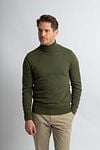 Steppin' Out Rollkragenpullover Cotton Cashmere Olivgrün Model / Voorkant