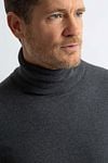 Steppin' Out Rollneck Pullover Cotton Cashmere Anthracite  Model / Detail