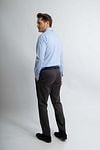 Steppin' Out Chino Newbury Anthracite Model / Achterkant