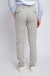 Suitable Chino Pico Pleat Flannel Light Grey Model / Achterkant with Folkert
