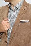 Suitable Colbert Heleen Corduroy Camel Model / Detail