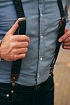 Suitable Luxe Suspenders Navy Dots Model / Sfeerbeeld