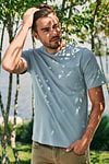 Suitable Respect T-shirt Jim Steel Groen Model / Voorkant met Bram