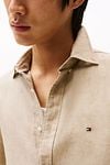 Tommy Hilfiger Hemd Leinen Sandalwood Model / Detail