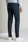 Vanguard Chino V12 Dunkelblau Model / Achterkant
