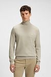 BOSS Rollneck Pullover Akiro Beige Model / Voorkant