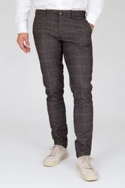 Suitable Chino Pico Checkered Brown