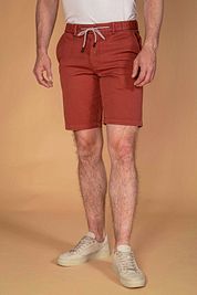 Suitable Ferdinand Short Dark Red