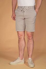 Suitable Ferdinand Short Gray