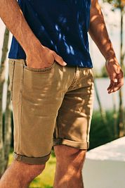 Suitable Kant Short Khaki