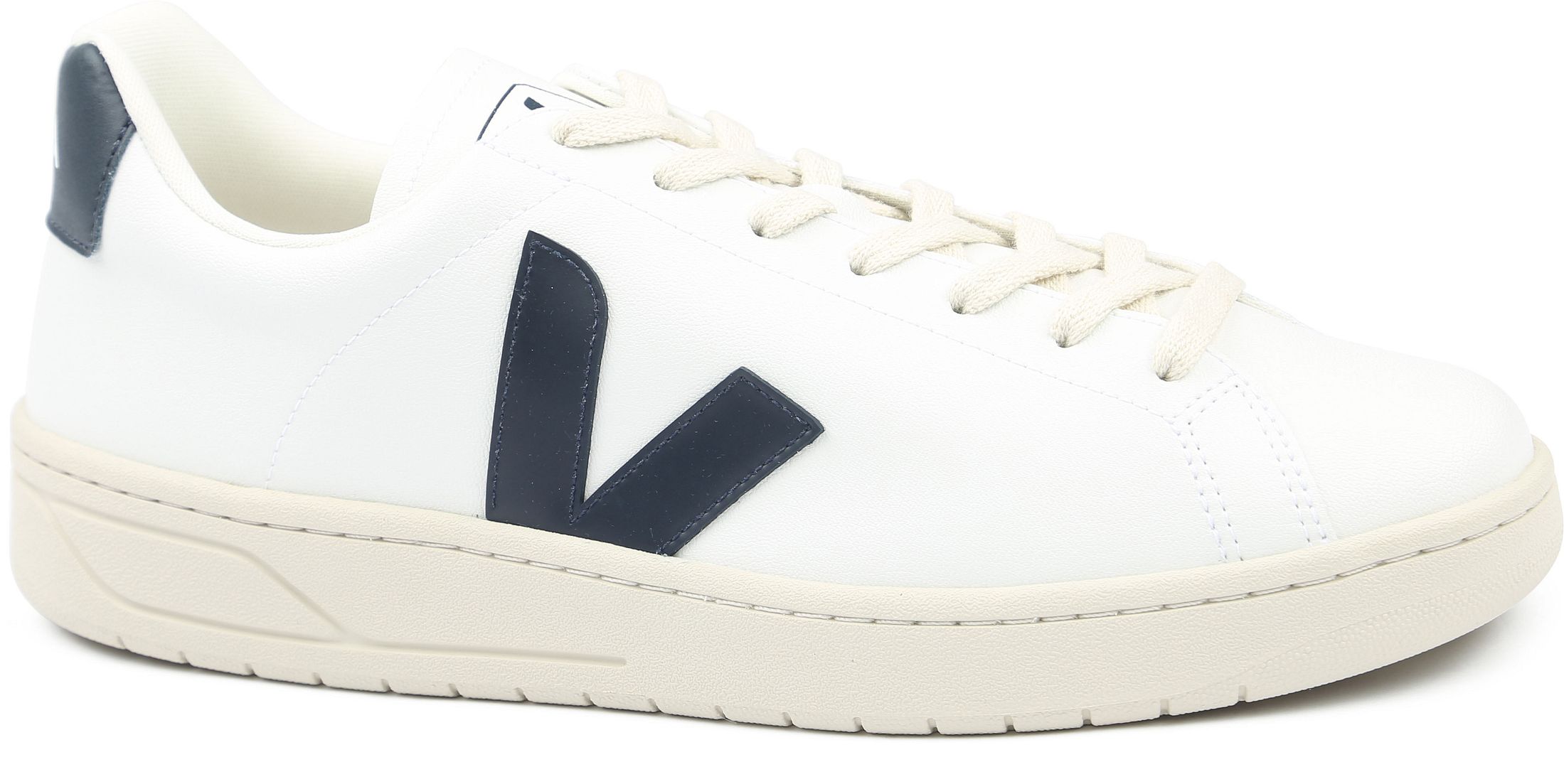 Veja Sneakers Urca Navy UC0703174-White with Nautico order online | Suitable