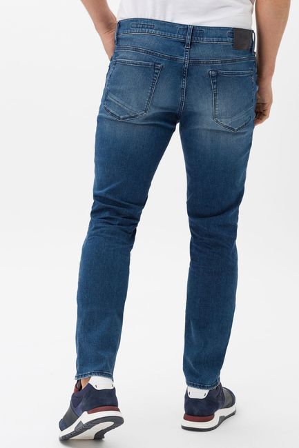 Brax Chuck High Flex Modern Fit Denim Jeans Used Blue 80-6460 07953020-26  order online | Suitable