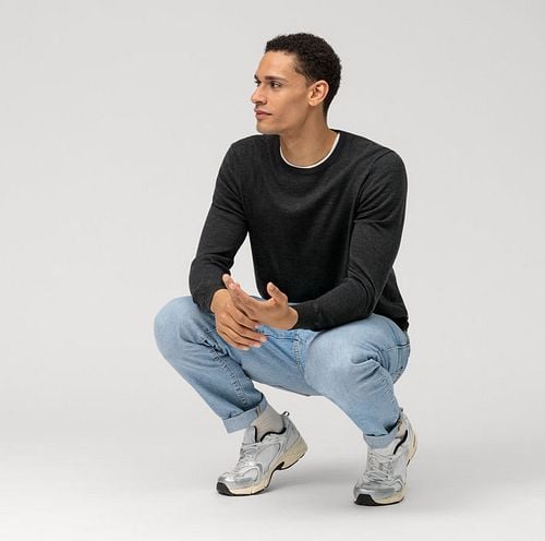 Olymp Pullover O-Neck Wool Dark Grey Model / Voorkant