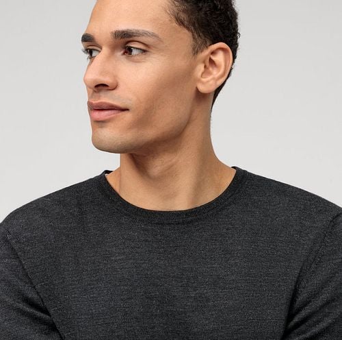 Olymp Pullover O-Neck Wool Dark Grey Model / Voorkant