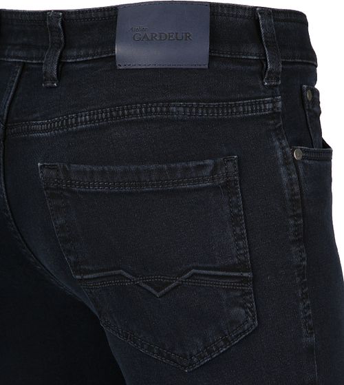 Product / Detail