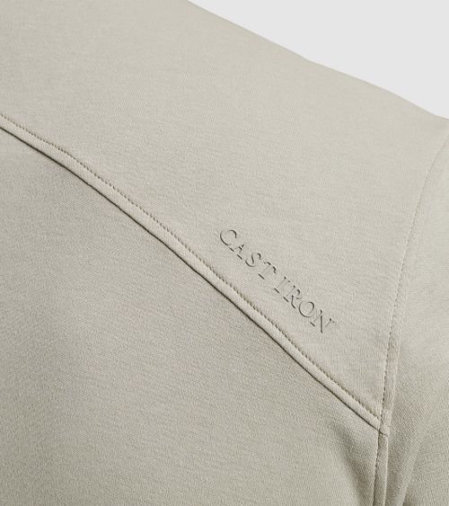 Cast Iron Light Green T-shirt Model / Detail