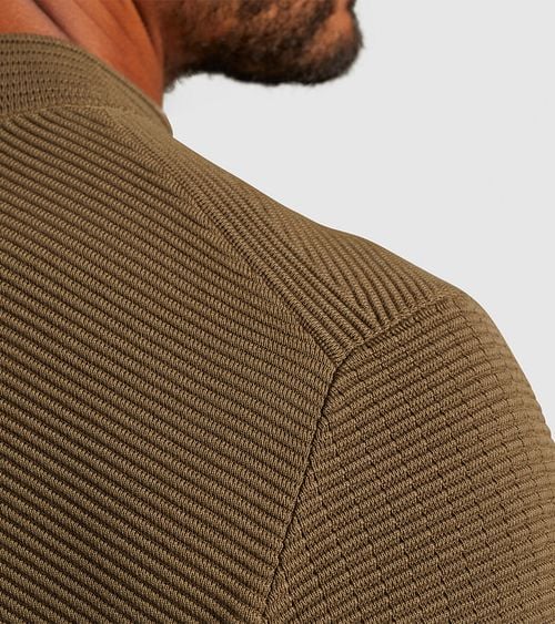 Cast Iron Turtle Pullover Braun Model / Detail