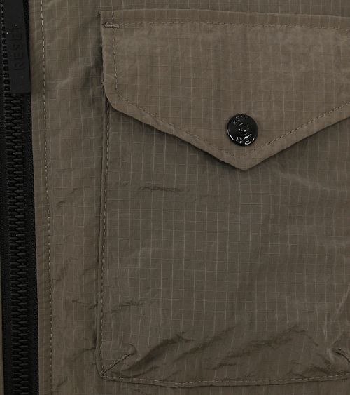 Product / Detail
