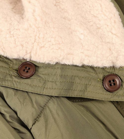 Product / Detail