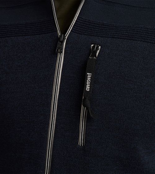 Product / Detail