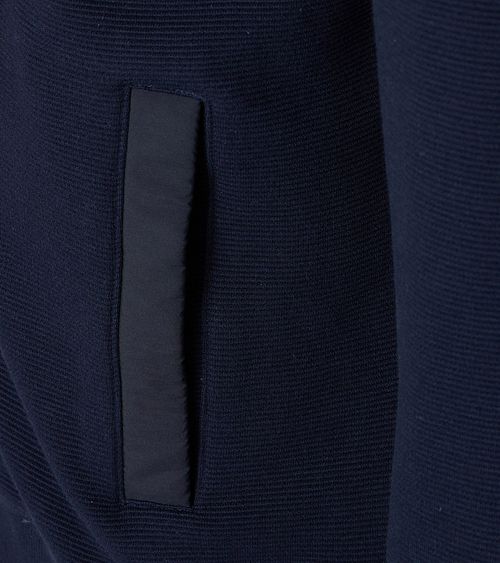 Product / Detail