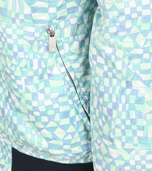 Product / Detail