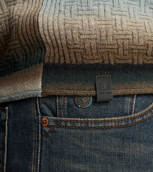 Model / Detail