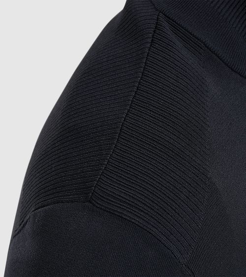 Model / Detail
