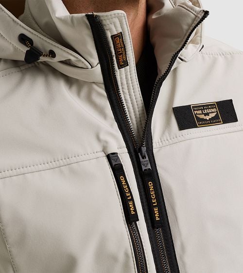 PME Legend Jacket Successor Greige Model / Detail