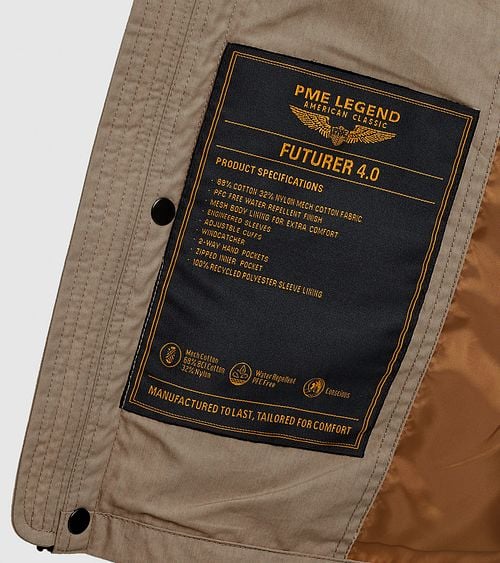 PME Legend Jas Futurer Beige Model / Detail