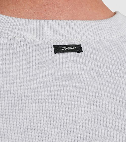 Vanguard Pullover Structure Grey Model / Detail