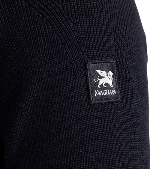 Vanguard Pullover Structure Navy Model / Detail