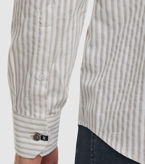 Vanguard Shirt Dobby Stripe Beige Model / Detail